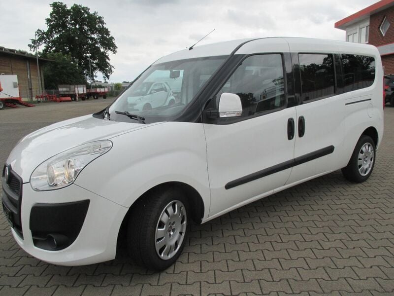 Weiß Gebraucht 2013 Fiat Doblò S Van / Kleinbus | 3.870 € (Superpreis) - Bild 1/4