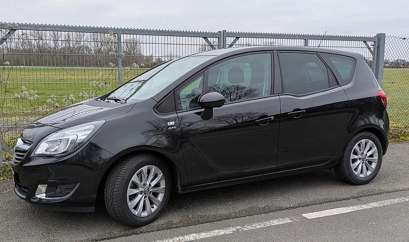Gebraucht Opel Meriva Active 120 PS (88 kW) 2017 Schwarz Van / Kleinbus