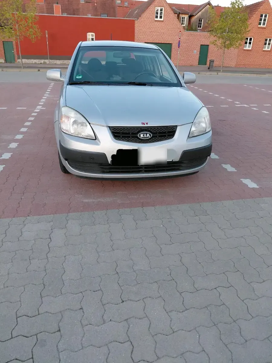 Usata Kia Rio 97 CV (71 kW) 2006 Utilitaria