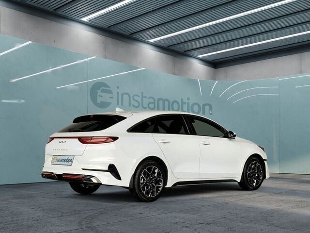 Gebraucht Kia Ceed 140 PS (102 kW) 2024 Weiß Kleinwagen