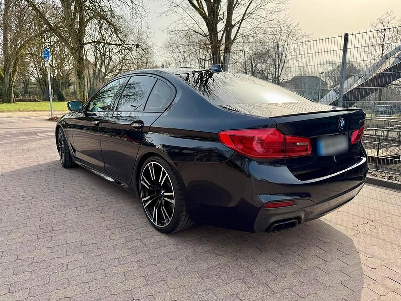 Gebraucht BMW M550 Performance 462 PS (339 kW) 2017 Schwarz Limousine