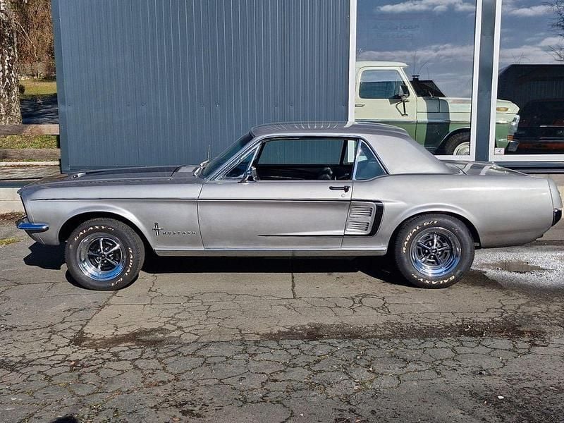 Gebraucht Ford V8 200 PS (147 kW) 1967 Grau Coupé