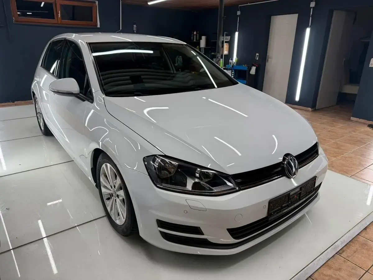 Gebraucht VW Golf VII Comfortline 110 PS (80 kW) 2015 Weiß Kombi