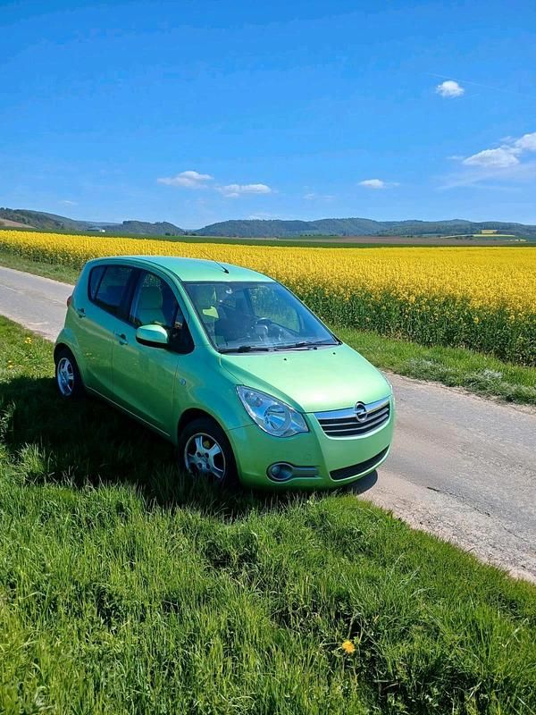 Second-hand Opel Agila 60 CP (44 kW) 2009 Verde Hatchback