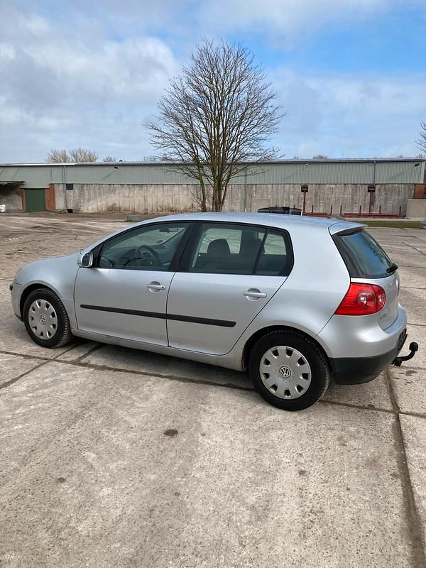 Gebraucht VW Golf IV 140 PS (102 kW) 2003 Grau Limousine