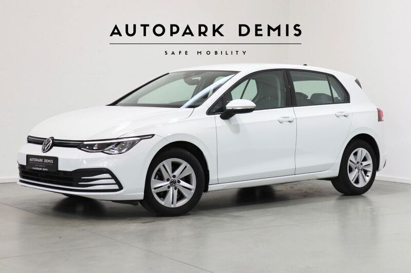 Weiß Gebraucht 2021 VW Golf VIII Life Limousine | 19.985 € (Guter Preis) - Bild 1/4