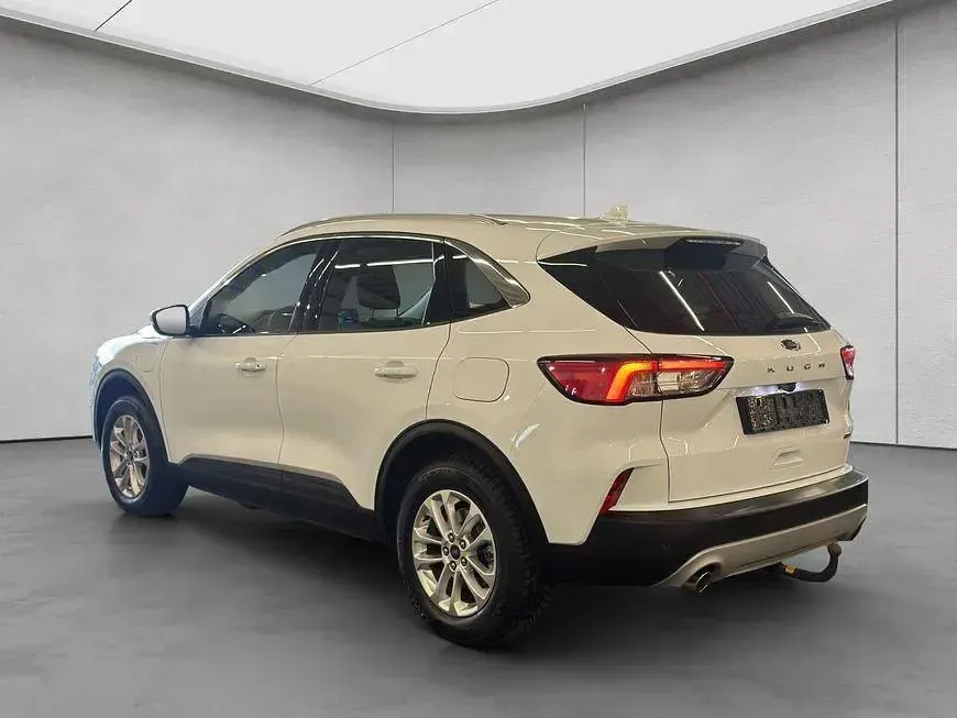 Gebraucht Ford Kuga Titanium 224 PS (164 kW) 2022 Frozen white SUV
