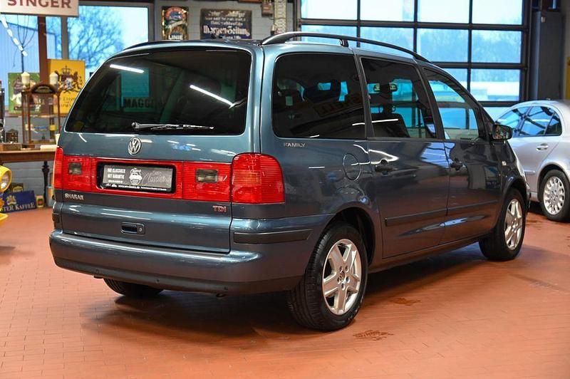 Gebraucht VW Sharan 131 PS (96 kW) 2004 Blau Van / Kleinbus