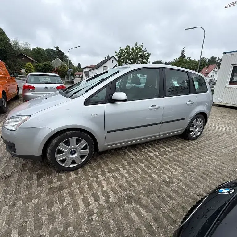 Gebraucht Ford Focus 116 PS (85 kW) 2006 Silber Limousine