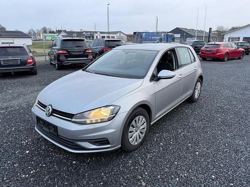 Gebraucht VW Golf VII Trendline 86 PS (63 kW) 2018 Silber Limousine