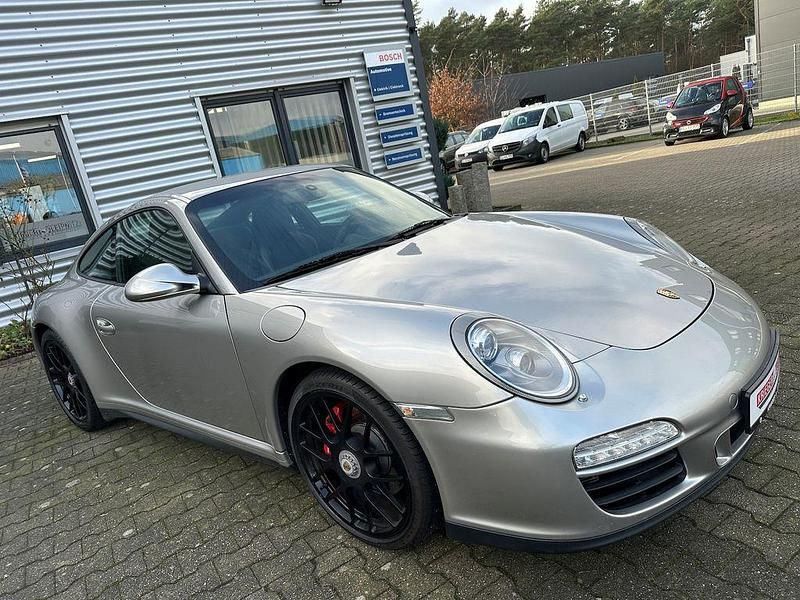 Platinsilber (metallic) Gebraucht 2011 Porsche 911 Carrera 4 GTS Chrono Coupé | 89.911 € (Fairer Preis) - Bild 1/4