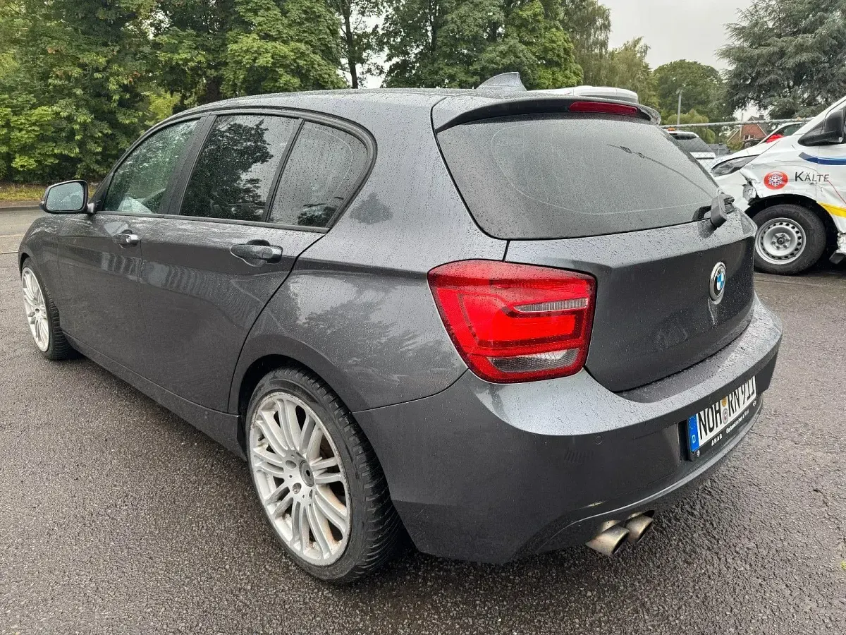 Gebraucht BMW 116 Advantage 136 PS (100 kW) 2013 Grau Kleinwagen