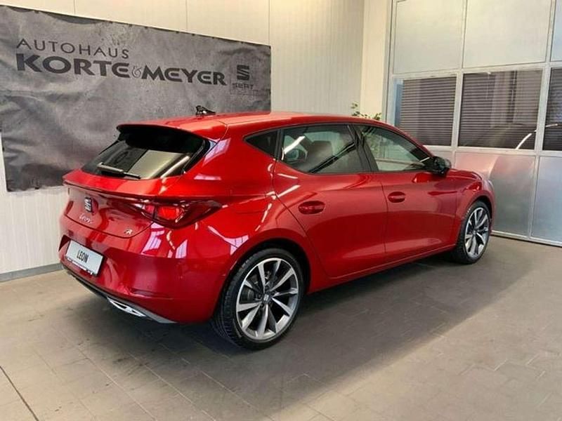 Gebraucht Seat Leon FR 150 PS (110 kW) 2024 "desire" rot Limousine