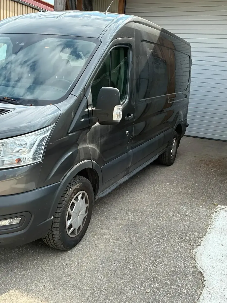 Second-hand Ford Transit 170 CP (125 kW) 2019 Gri Monovolum