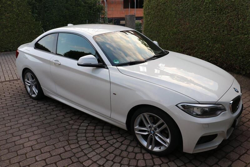Weiß Gebraucht 2014 BMW 220 M Sport Coupé | 16.999 € (Guter Preis) - Bild 1/4