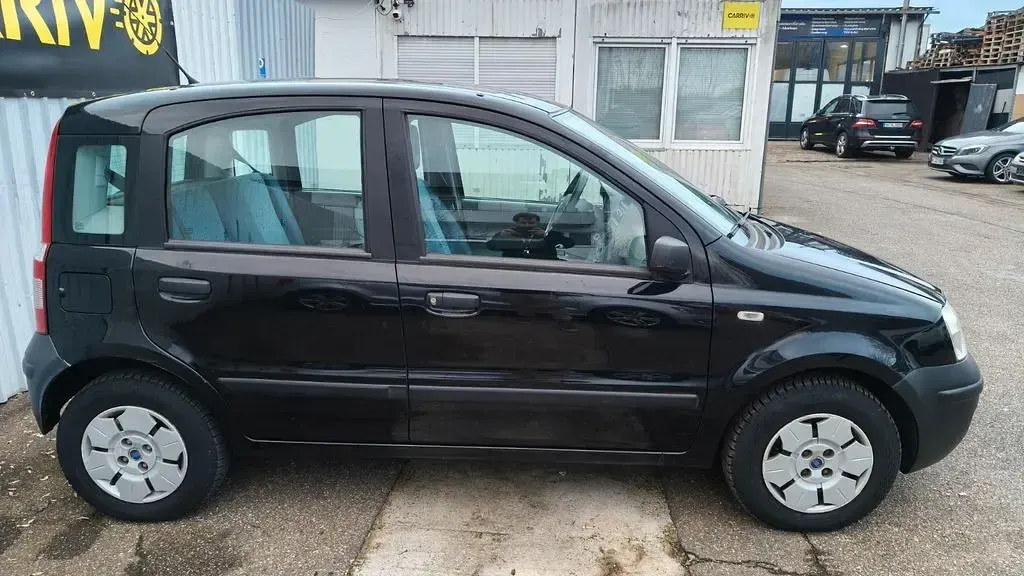 Używany Fiat Panda Active 54 KM (39 kW) 2006 Czarny Hatchback