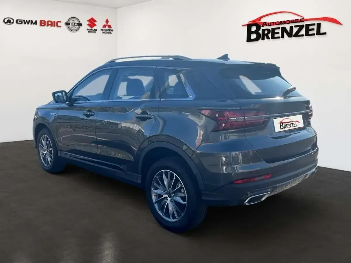Gebraucht SWM G01 133 PS (97 kW) 2025 Graumetallic SUV