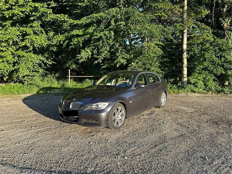 Second-hand BMW 325 218 CP (160 kW) 2005 Gri Berlinǎ