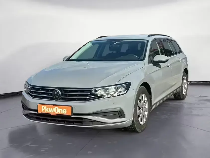 Gebraucht VW Passat 150 PS (110 kW) 2023 Kombi