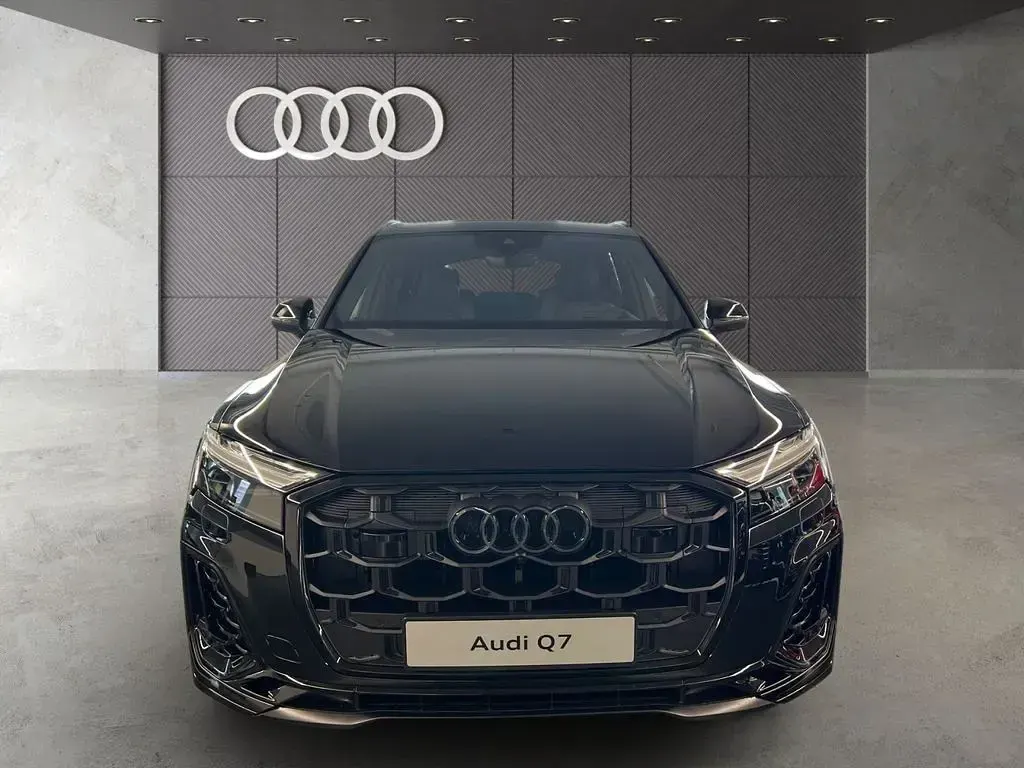 Gebraucht Audi Q7 S-Line 489 PS (359 kW) 2026 Schwarz SUV