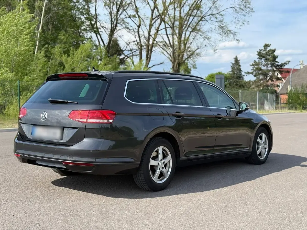 Usata VW Passat Comfortline 110 CV (80 kW) 2018 Grigio Station wagon