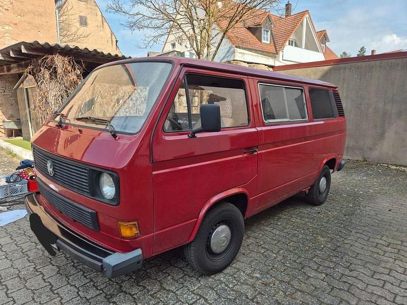 Second-hand VW Multivan 69 CP (50 kW) 1989 Roșu Monovolum