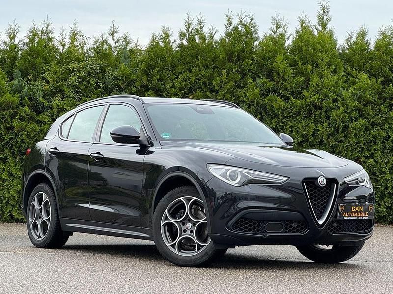 Schwarz Gebraucht 2018 Alfa Romeo Stelvio Super SUV | 20.900 € (Guter Preis) - Bild 1/4