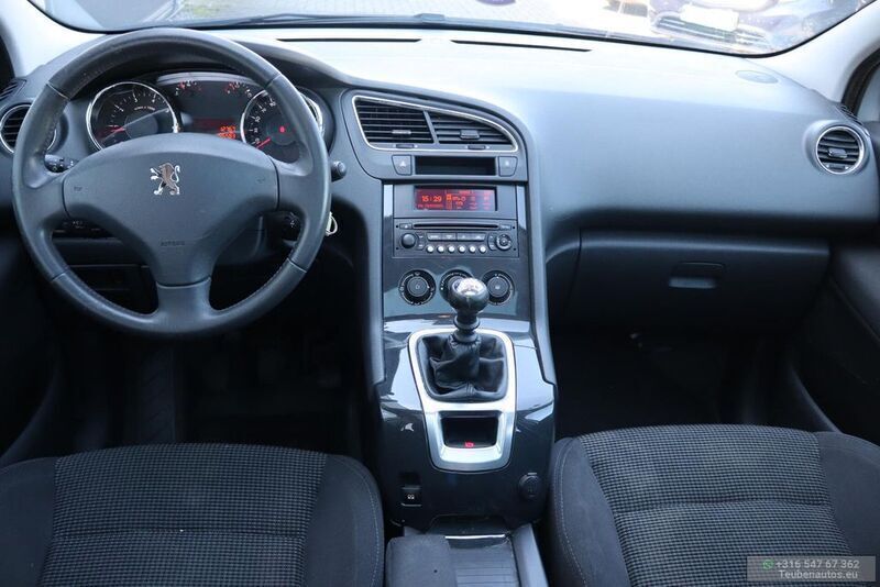 Gebraucht Peugeot 5008 156 PS (114 kW) 2011 Grau Van / Kleinbus