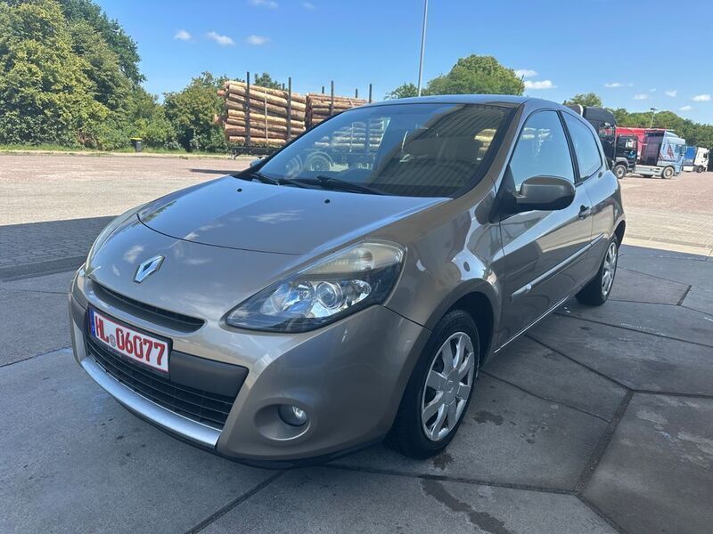 Stone Gebraucht 2009 Renault Clio III Dynamique Kleinwagen | 899 € (Guter Preis) - Bild 1/4