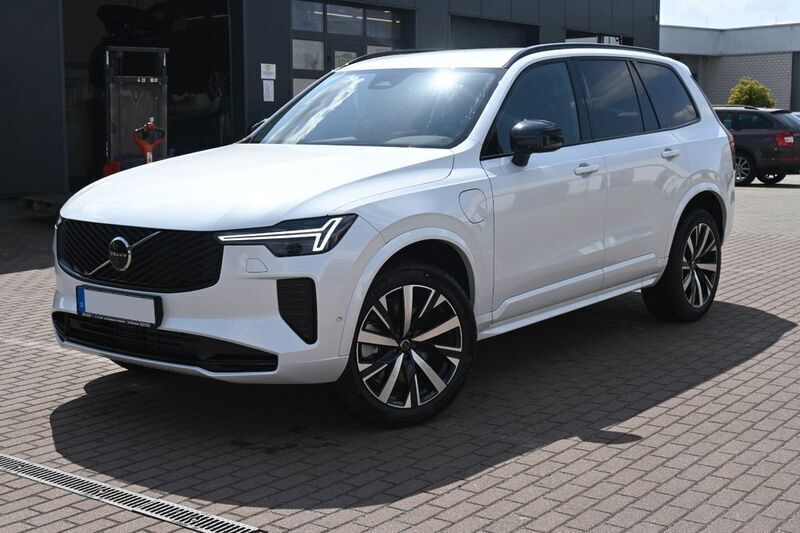 Second-hand Volvo XC90 Plus 455 CP (334 kW) 2025 Alb SUV