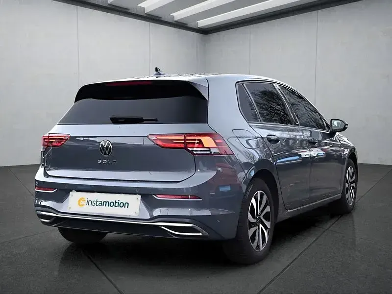 Używany VW Golf VIII 150 KM (110 kW) 2023 Hatchback