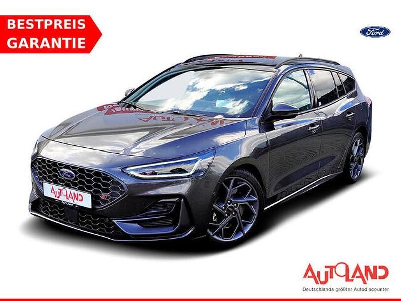 Grau Gebraucht 2022 Ford Focus ST Limousine | 32.950 € (Teuer) - Bild 1/4