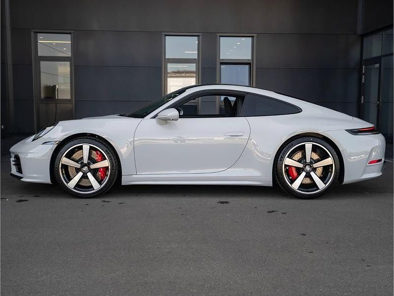 Neu Porsche 911 Carrera S 480 PS (353 kW) 2025 Grau Coupé