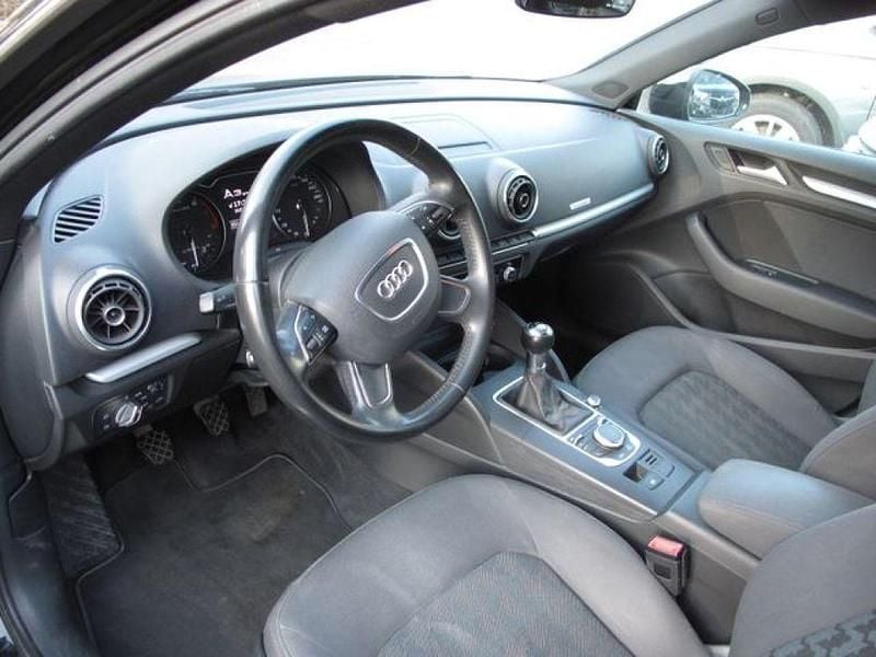 Gebraucht Audi A3 Attraction 110 PS (80 kW) 2016 Schwarz Kombi