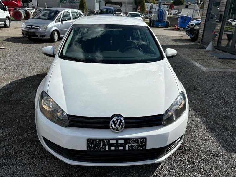 Gebraucht VW Golf VI Trendline 105 PS (77 kW) 2012 Weiß Kleinwagen