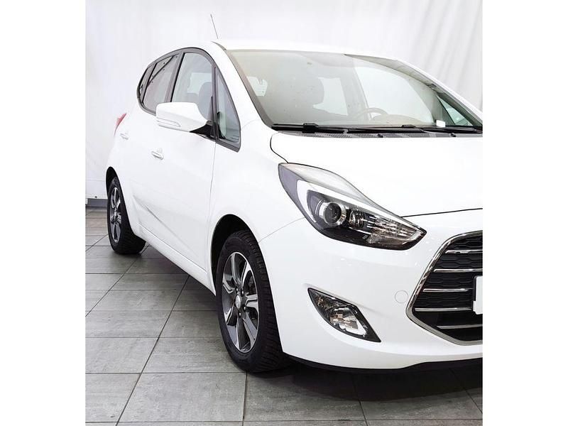 Gebraucht Hyundai ix20 Style 125 PS (91 kW) 2018 Weiss Kleinwagen