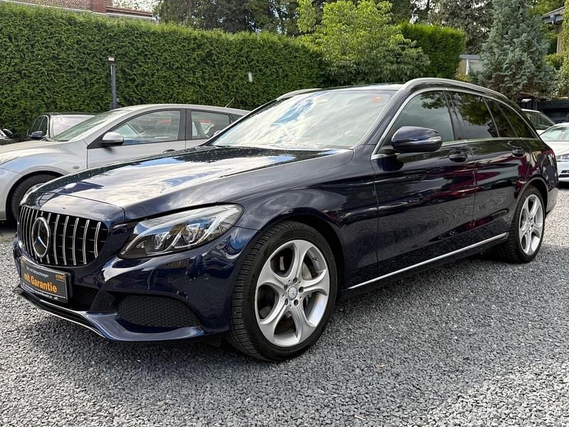 Blau Gebraucht 2016 Mercedes C250 Kombi | 20.990 € (Etwas zu teuer) - Bild 1/4