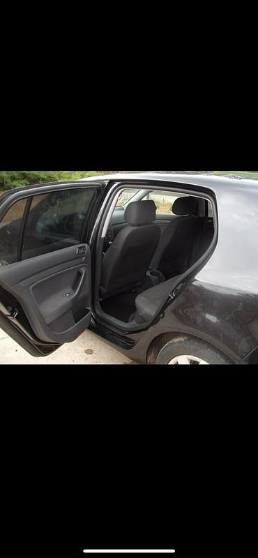 Gebraucht VW Golf IV 70 PS (51 kW) 2004 Schwarz Kleinwagen
