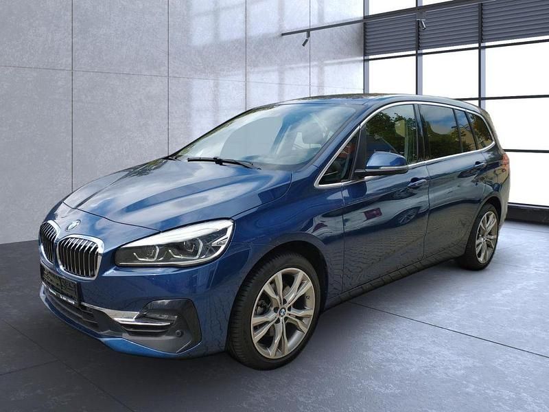 Blau Gebraucht 2023 BMW 218 Gran Tourer Luxury Line Van / Kleinbus | 26.890 € (Teuer) - Bild 1/4
