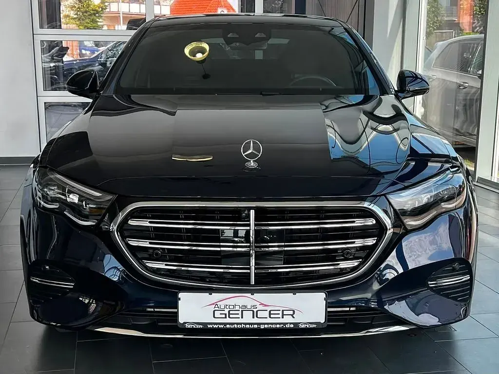 Gebraucht Mercedes E450 367 PS (269 kW) 2025 Other Limousine