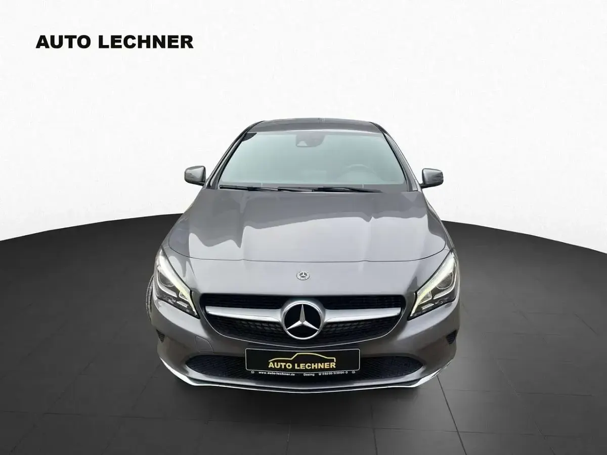 Gebraucht Mercedes CLA200 136 PS (100 kW) 2018 Mountaingrau Coupé