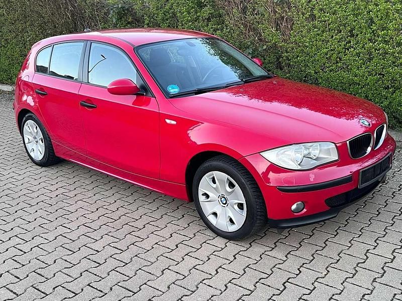 Gebraucht BMW 116 116 PS (85 kW) 2007 Karmesinrot Kleinwagen