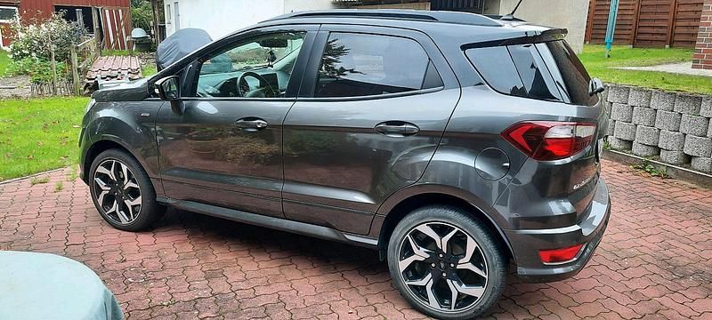 Gebraucht Ford Focus Sport 125 PS (91 kW) 2018 Grau SUV