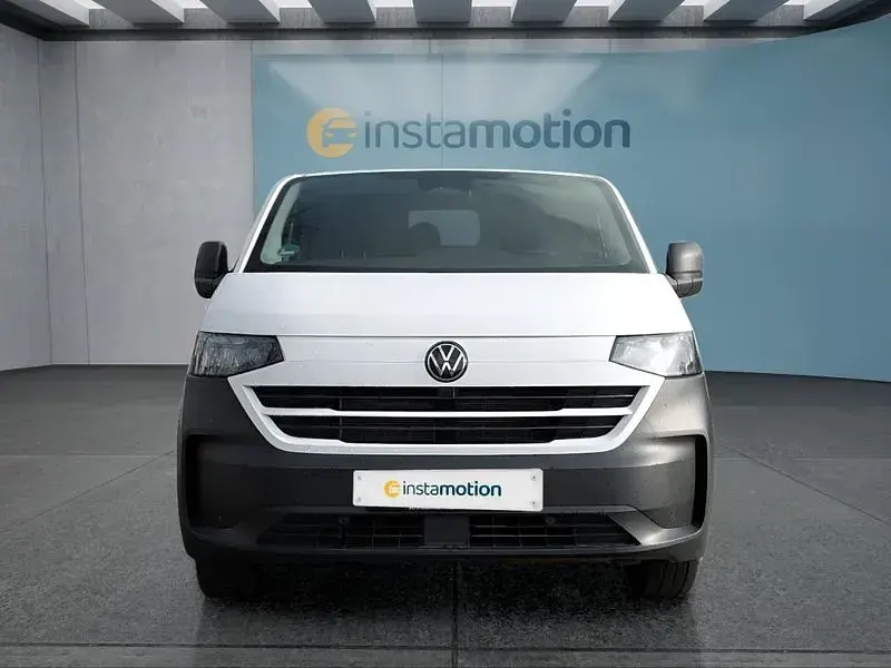 Gebraucht VW T7 110 PS (80 kW) 2025 Weiß Van