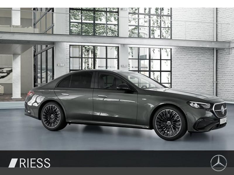Gebraucht Mercedes E300 AMG 313 PS (230 kW) 2025 Metalliclack graphitgrau Limousine