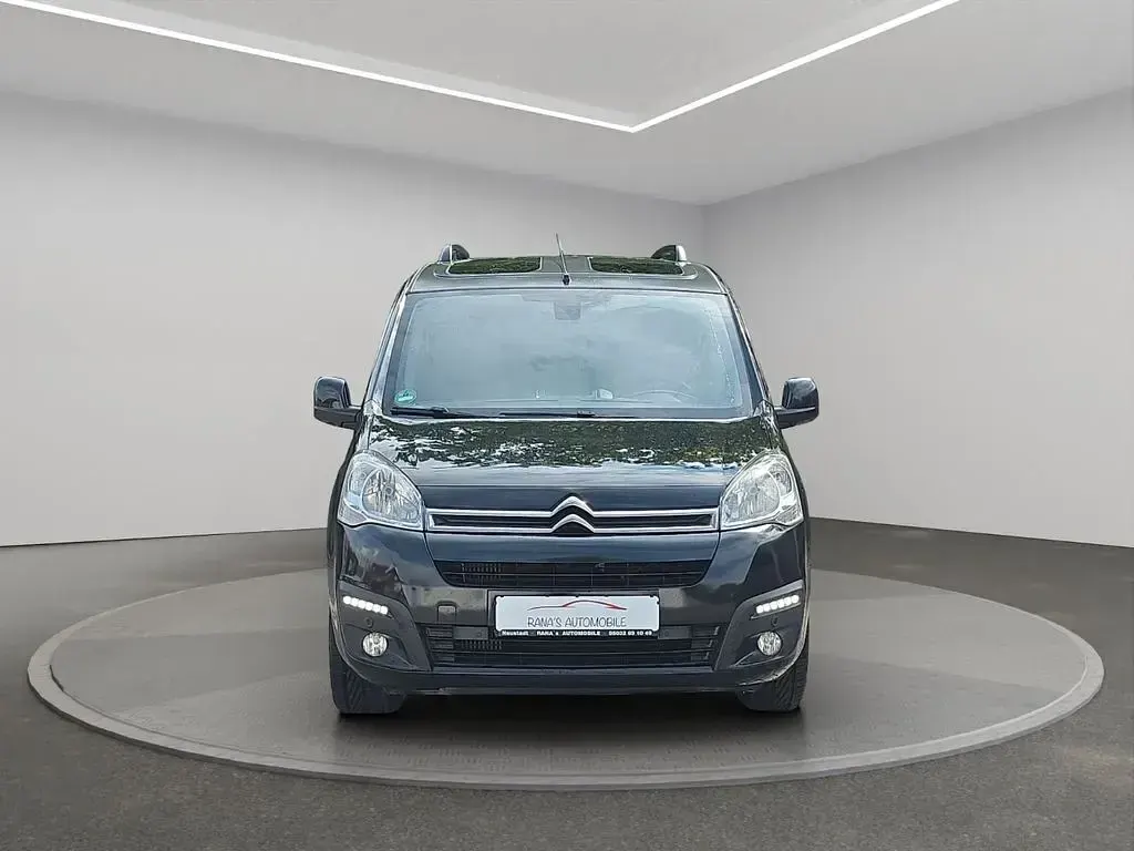 Gebraucht Citroën Berlingo SELECTION 110 PS (80 kW) 2017 Schwarz Van / Kleinbus