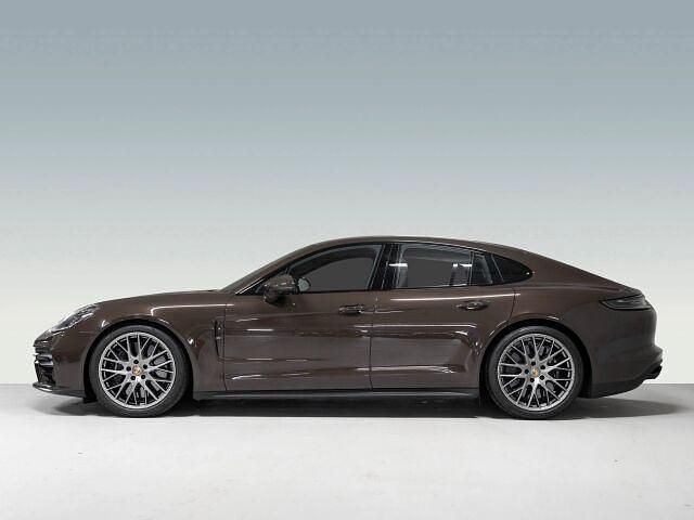 Gebraucht Porsche Panamera Turbo S 630 PS (463 kW) 2023 Trüffelbraunmetallic Limousine
