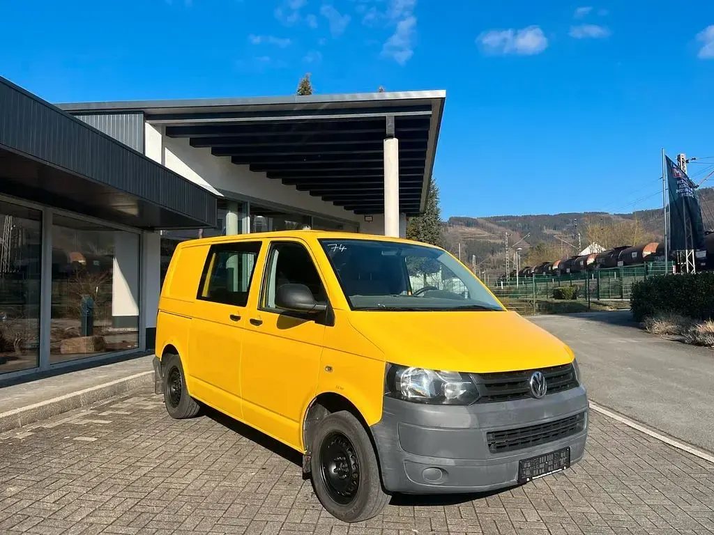 Usata VW Transporter 84 CV (61 kW) 2012 Giallo Furgone