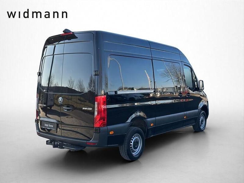 Gebraucht Mercedes Sprinter 190 PS (139 kW) 2021 Tiefschwarz Van