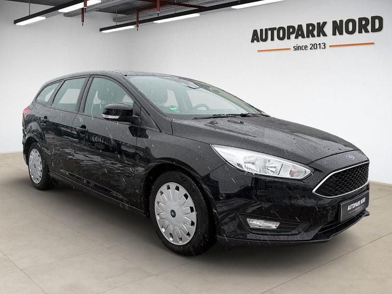 Gebraucht Ford Focus Trend 105 PS (77 kW) 2016 Iridiumschwarz metallic Kombi
